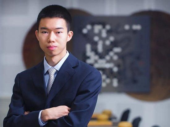 久久久亚洲精选