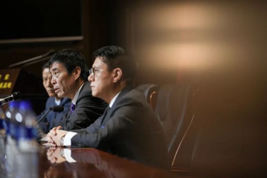 a∨色狠狠一区二区三区